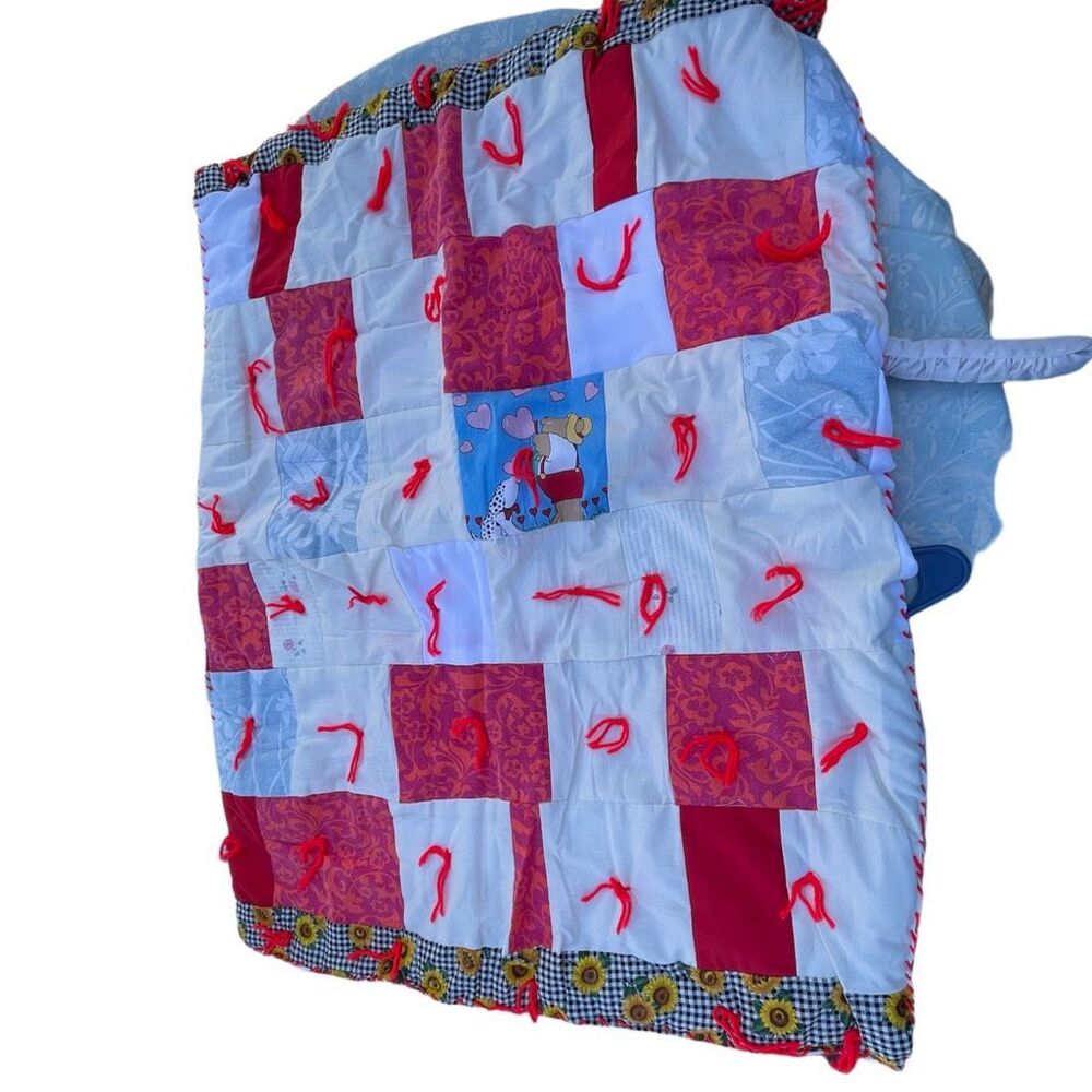 Vintage patchwork baby quilt. 30” X 40”
